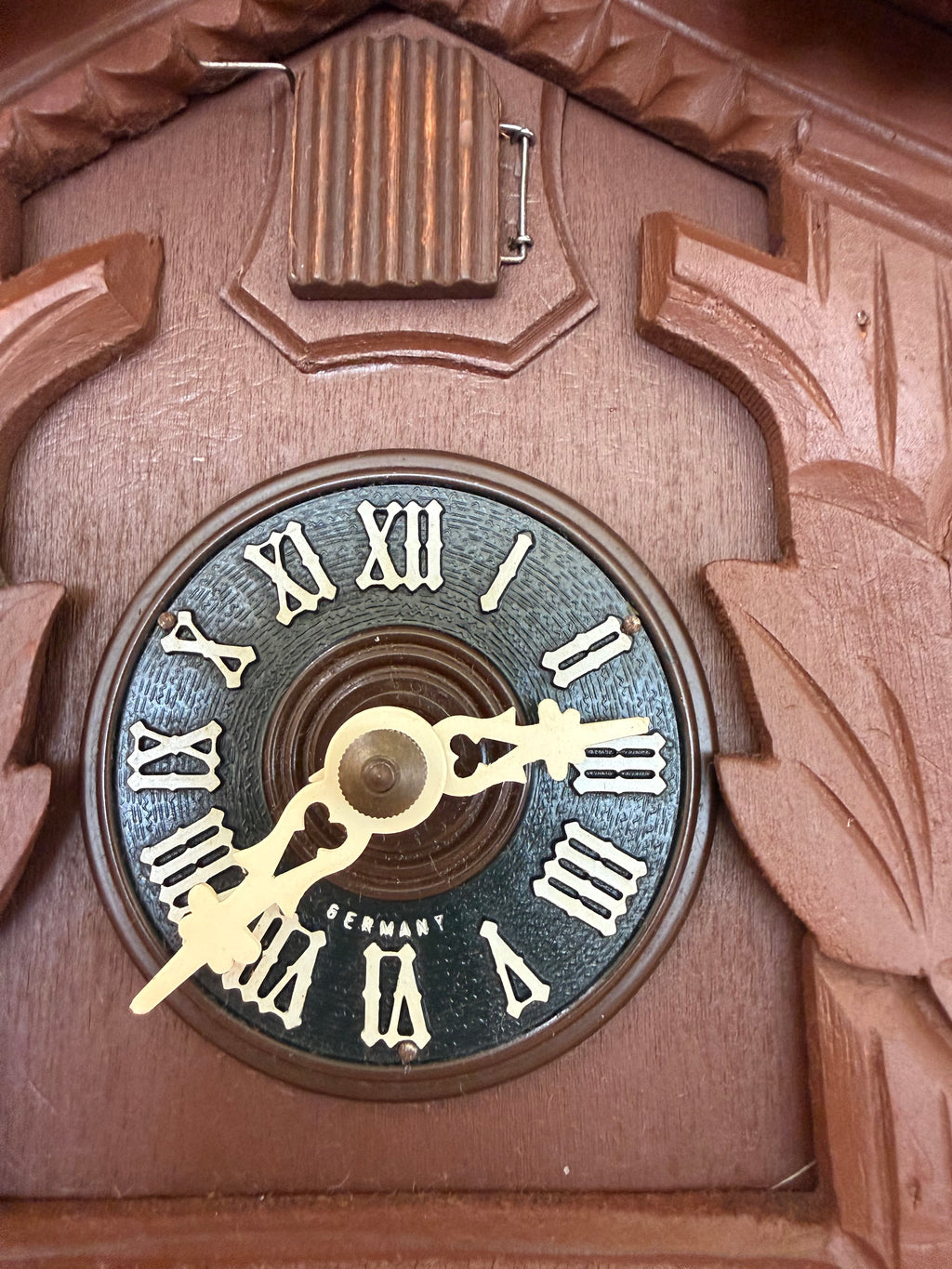 Restored Vintage Hubert Herr Cuckoo Clock – 1-Day German Black Forest Bird and Maple Leaf Clock